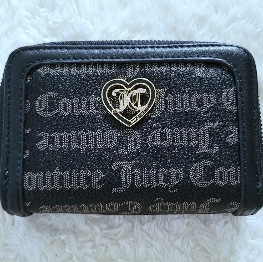 Juicy🍊 Couture 